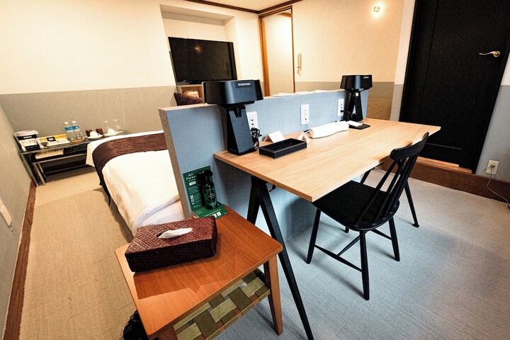 Room 31 of 239