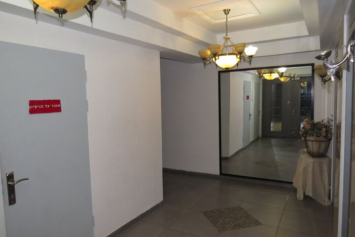 Ballroom/Hall 20 of 25
