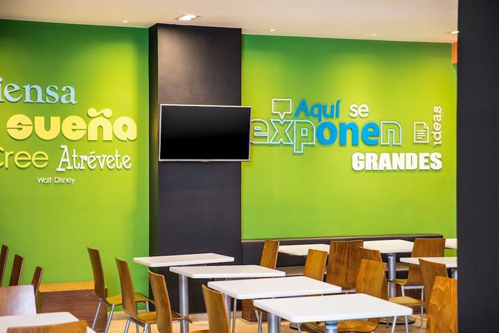 Dining Photos