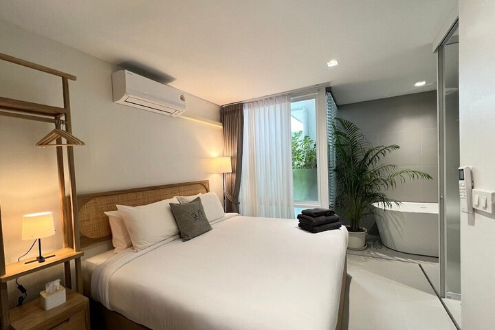 Room 52 of 126