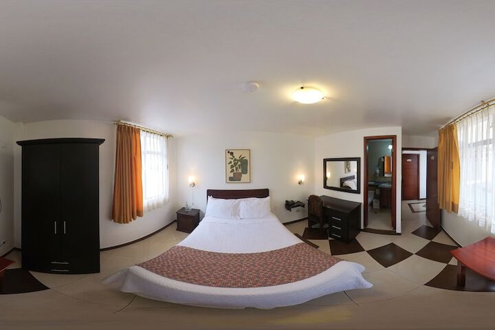 Room 14 of 23