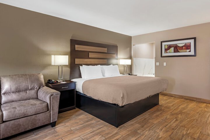 Standard | King Bed (21 of 21)