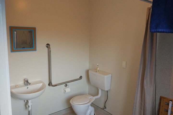 Room 30 of 42