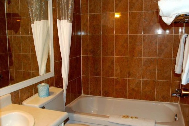 Clean Restrooms