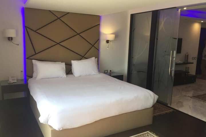 Room 14 of 63