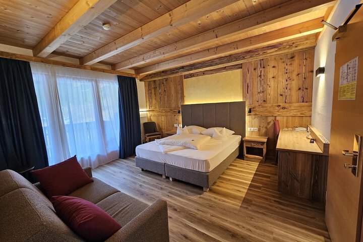 Room 16 of 56