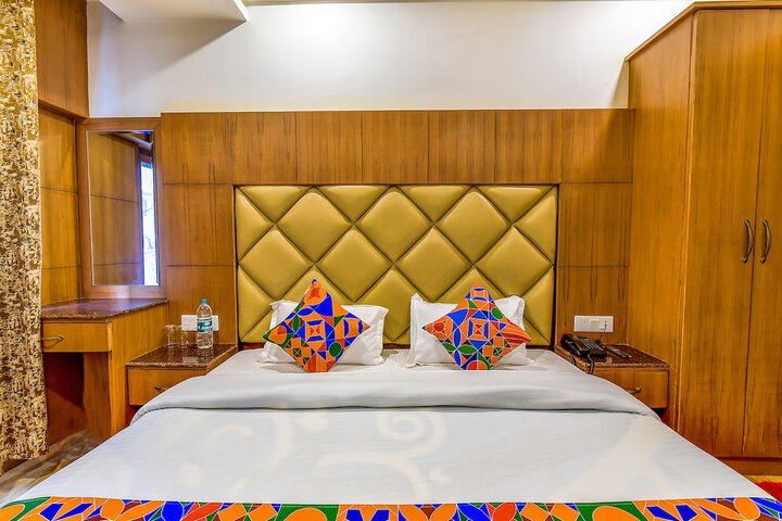 Room 16 of 30