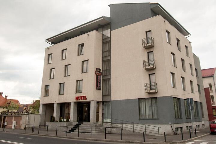 Hotel 56 of 60