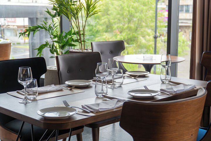 Dining 20 of 27