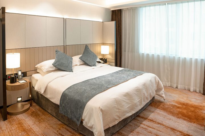 Room 3 of 41