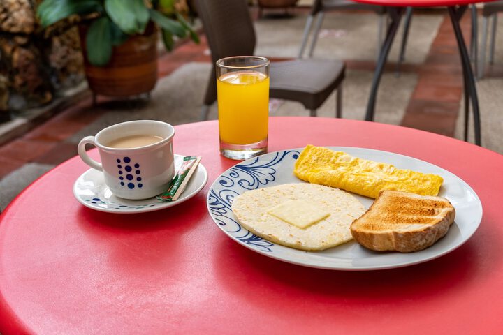 Breakfast/Coffee Service 15 of 22
