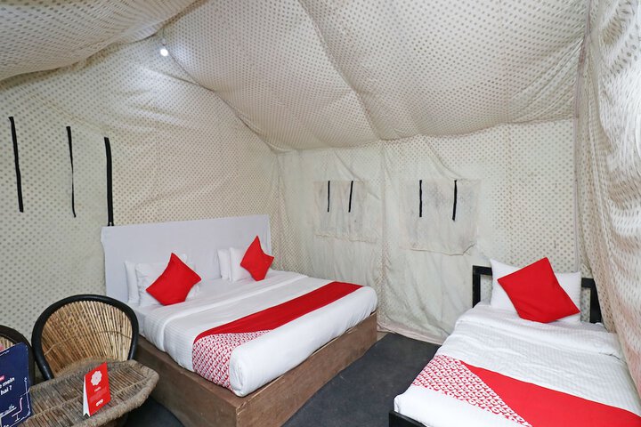 Room 6 of 32