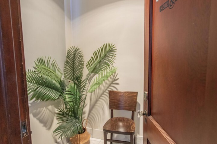 Room 26 of 49