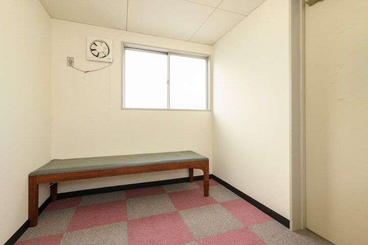 Room 21 of 47