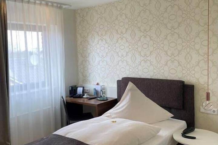 Room 5 of 36