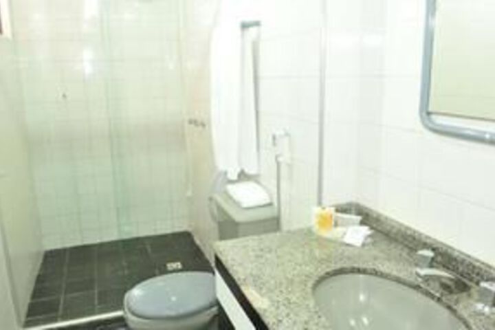 Room 2 of 11