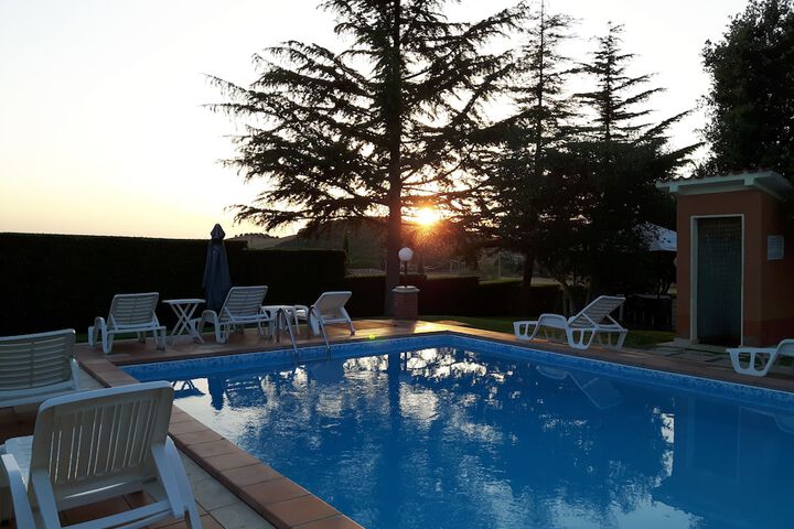 Pool 21 of 62