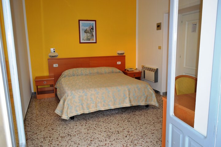 Room 25 of 45