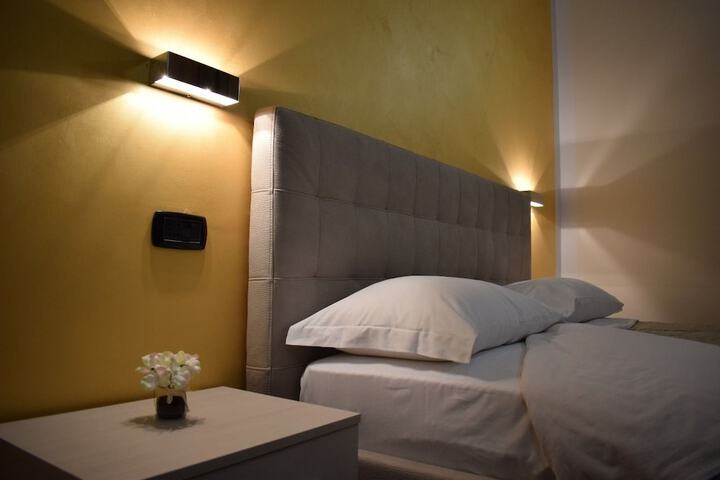 Room 15 of 25