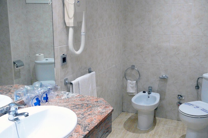 Room 16 of 47