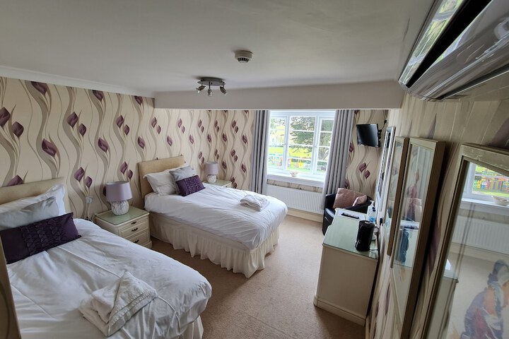 Room 47 of 96