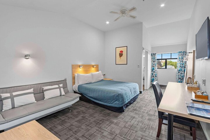 Room 16 of 49