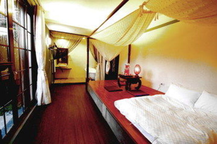 Room 18 of 35