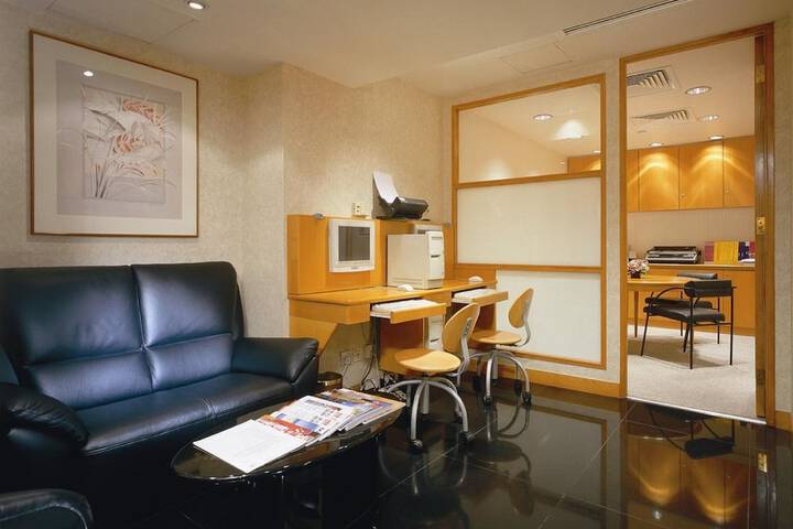 Business Center 59 of 60
