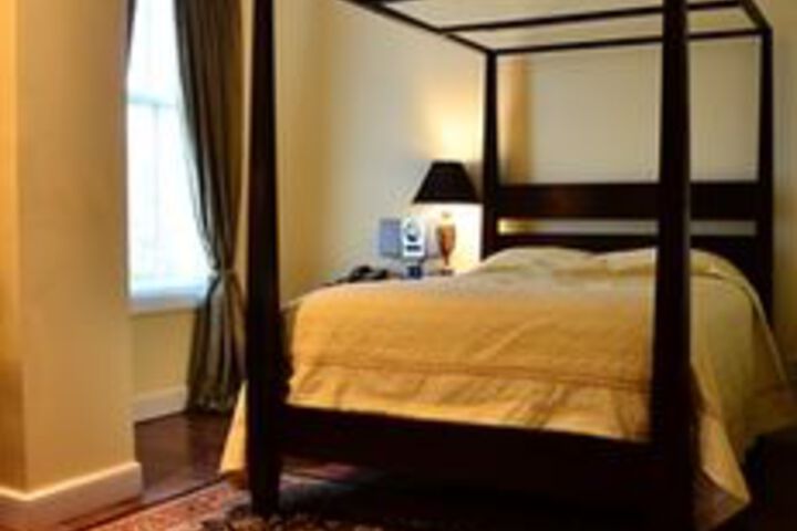 Room 14 of 25
