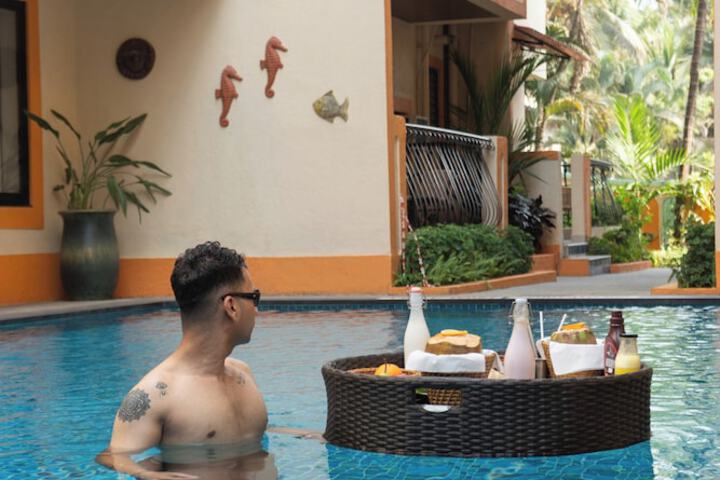 Pool 76 of 114