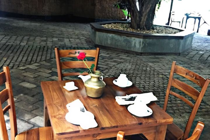 Breakfast/Coffee Service 16 of 23