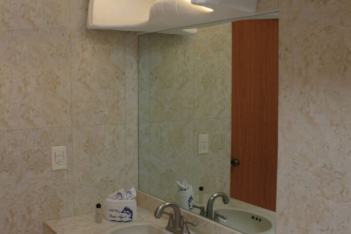 Room 16 of 51