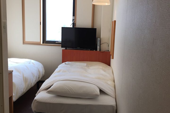 Room 10 of 56