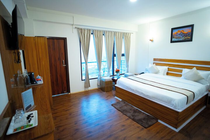 Room 7 of 14
