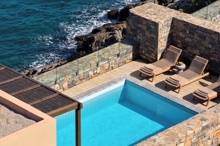 Pool 138 of 241