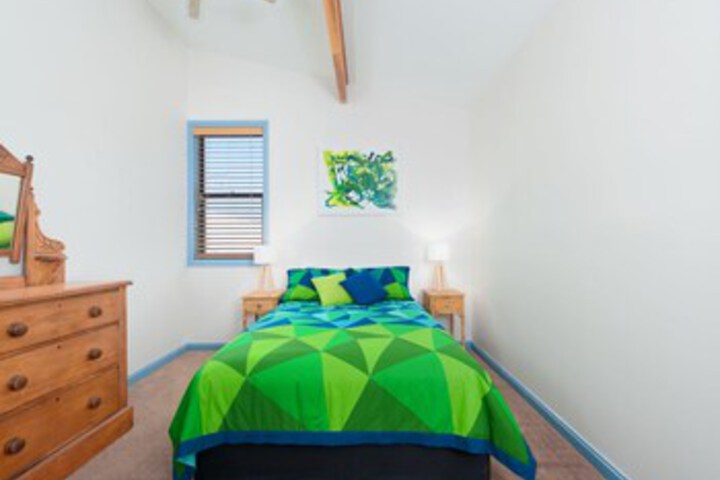 Room 15 of 24
