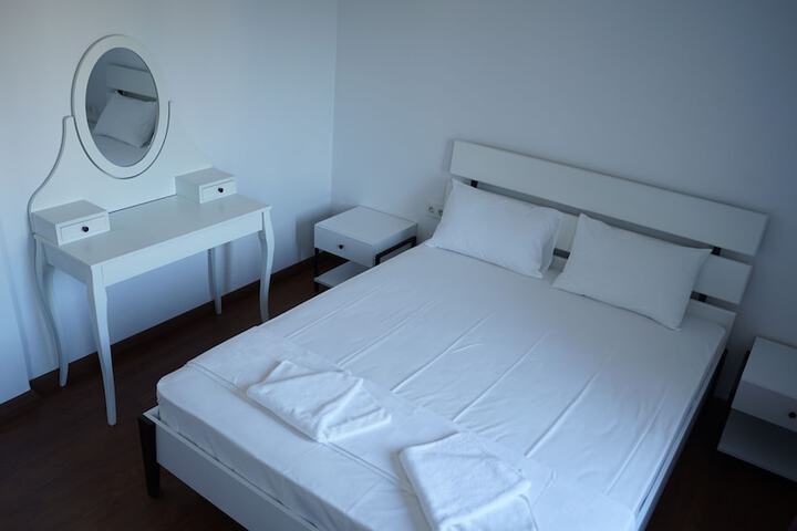 Room 82 of 139