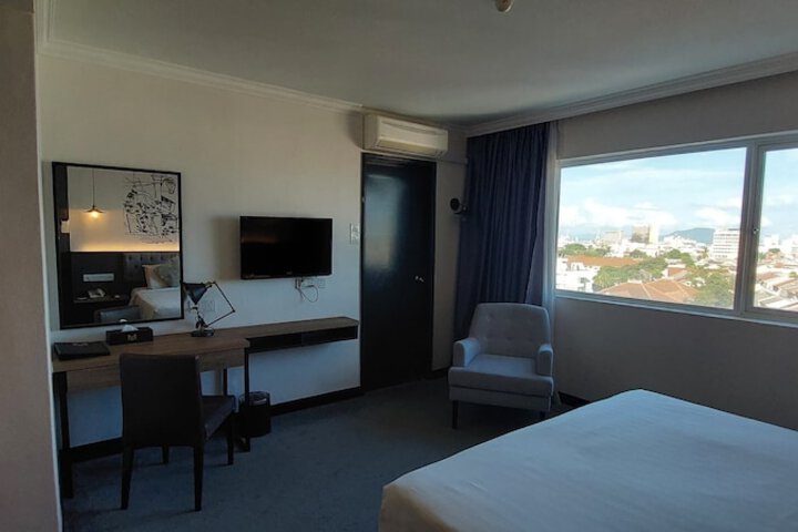 Room 53 of 97