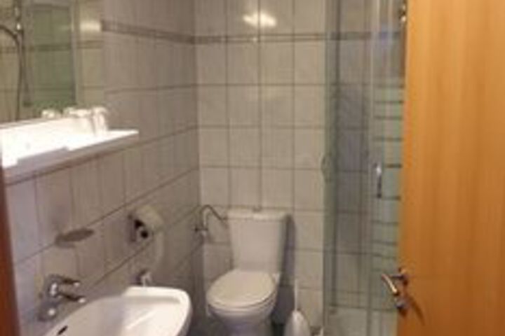 Room 7 of 47