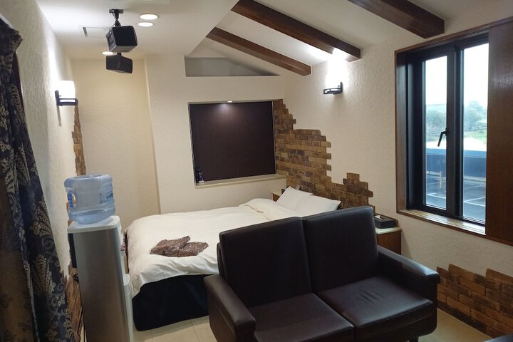Room 10 of 51