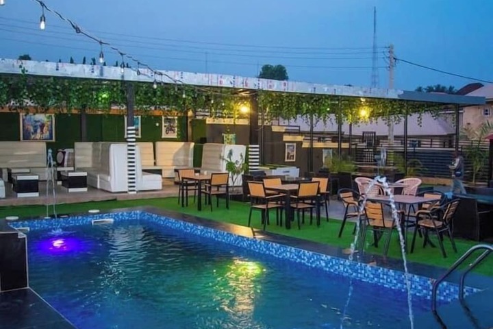 Pool 29 of 45