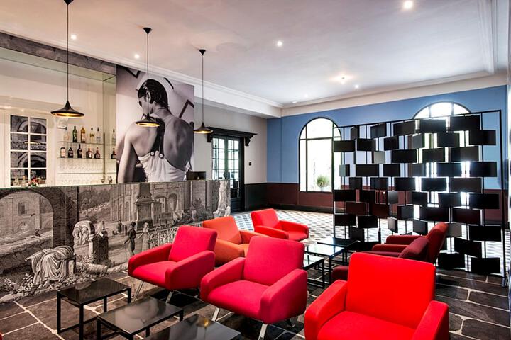 Lobby Photo