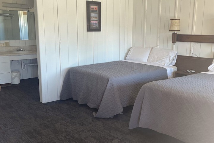 Room 5 of 44