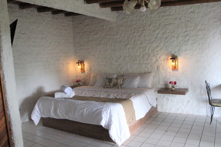 Room 7 of 60