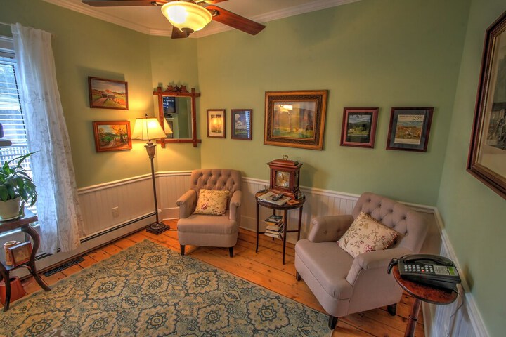 Hotel Interior 188 of 203