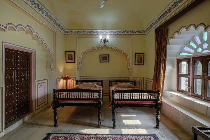 Room 9 of 70