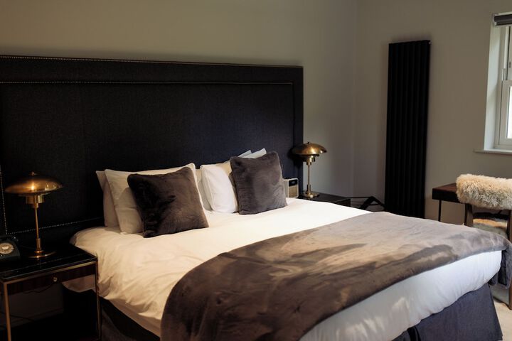 Room 28 of 51