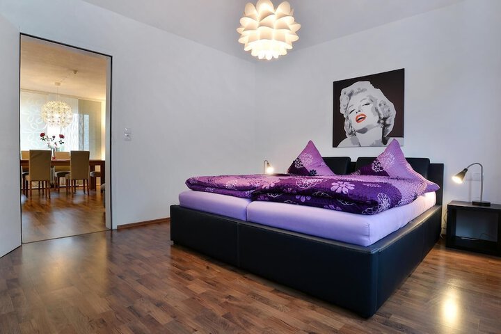 Room 15 of 50