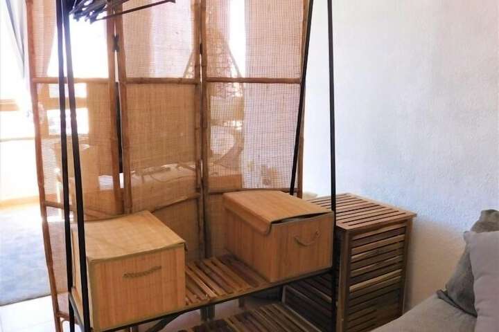 Room 4 of 20