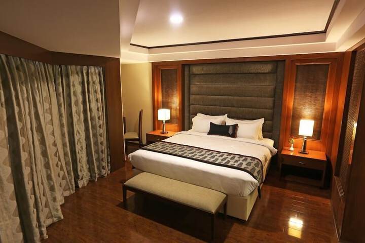 Room 9 of 51